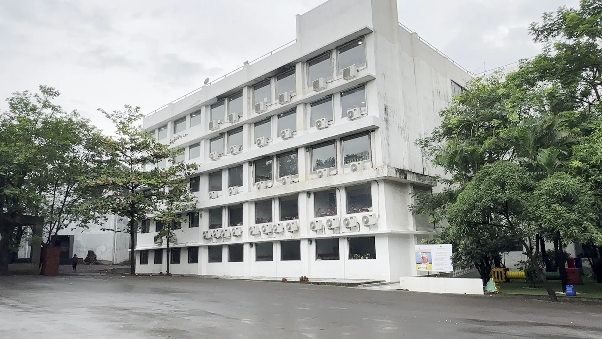 About Sacred Heart School